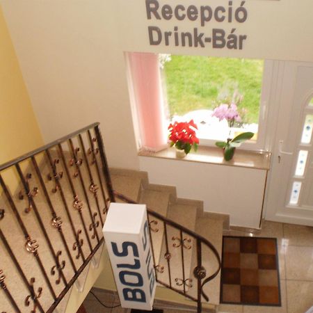 Mosoly Apartman Segedin Dış mekan fotoğraf
