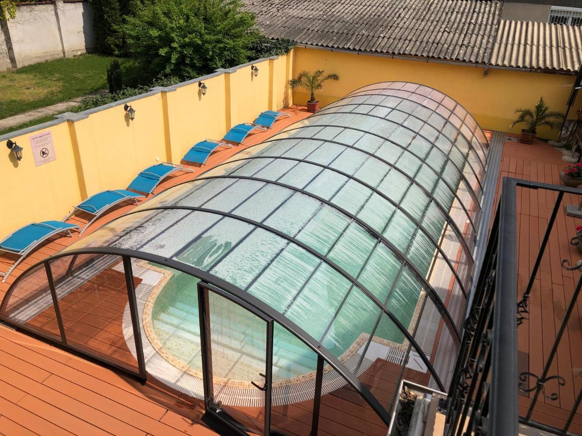 Mosoly Apartman Segedin Dış mekan fotoğraf