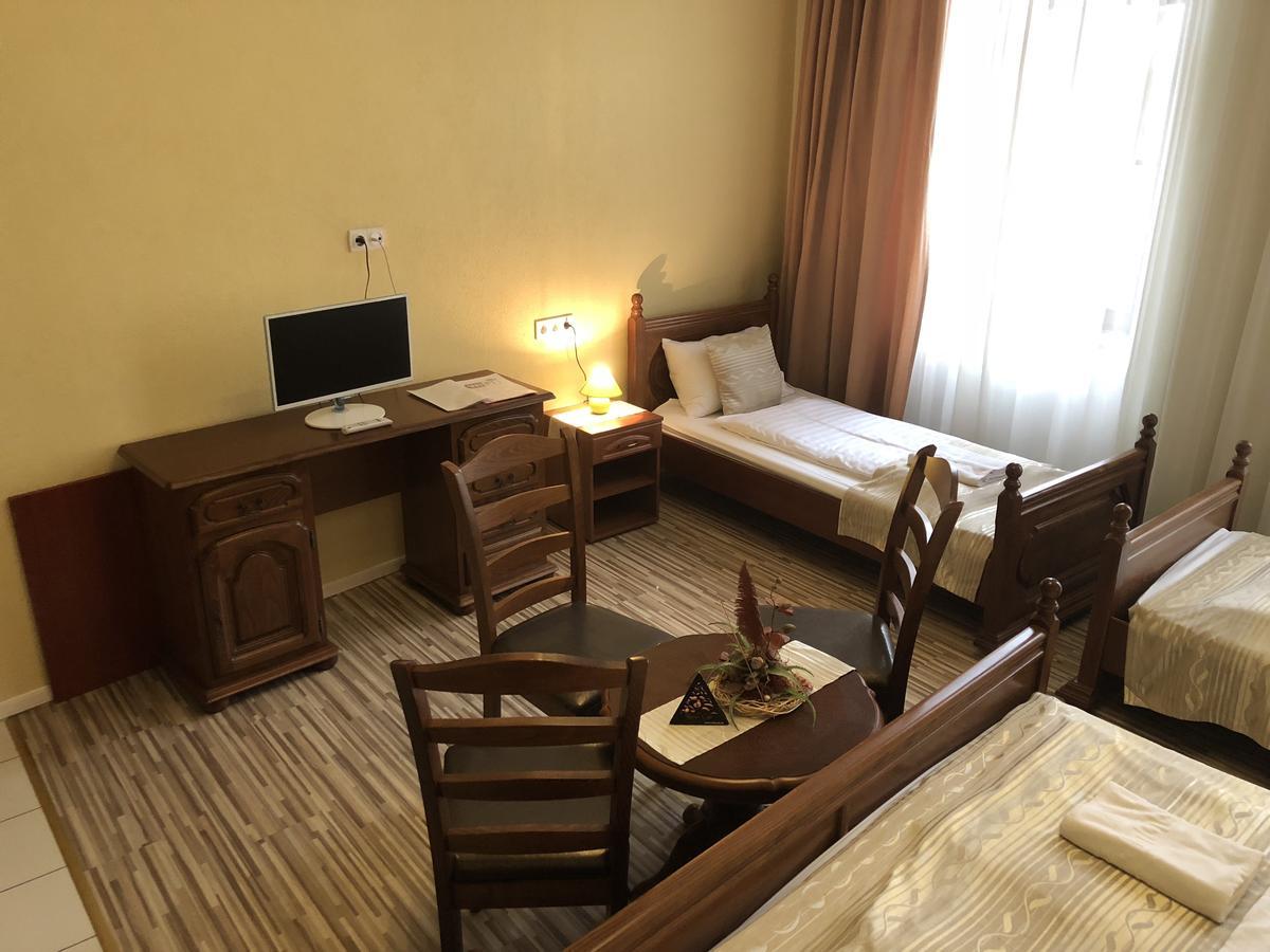 Mosoly Apartman Segedin Dış mekan fotoğraf