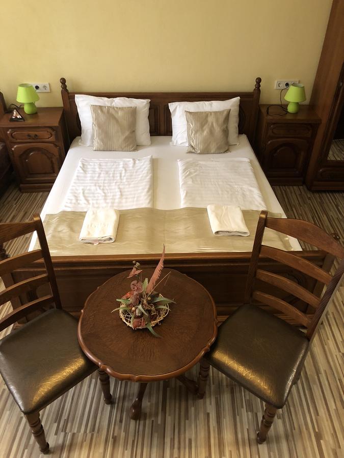 Mosoly Apartman Segedin Dış mekan fotoğraf